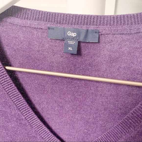 Gap Purple Lightweight V-Neck Sweater, XL - Picture 3 of 4
